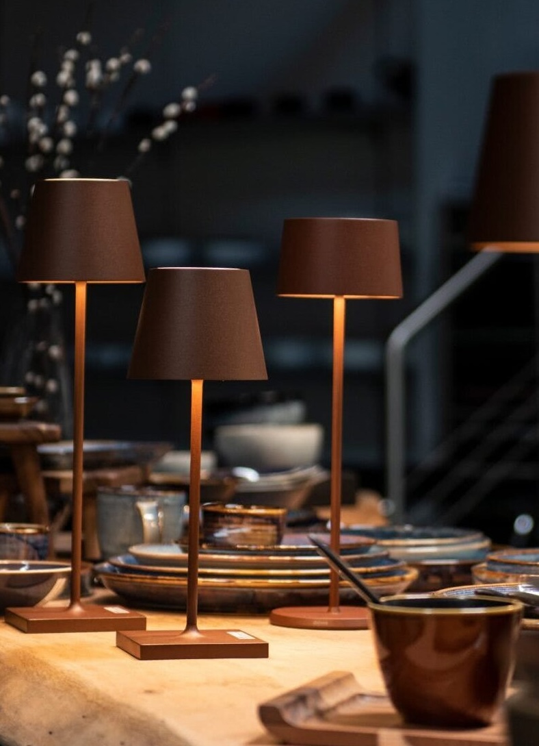 poldina Pro lampada da tavolo corten